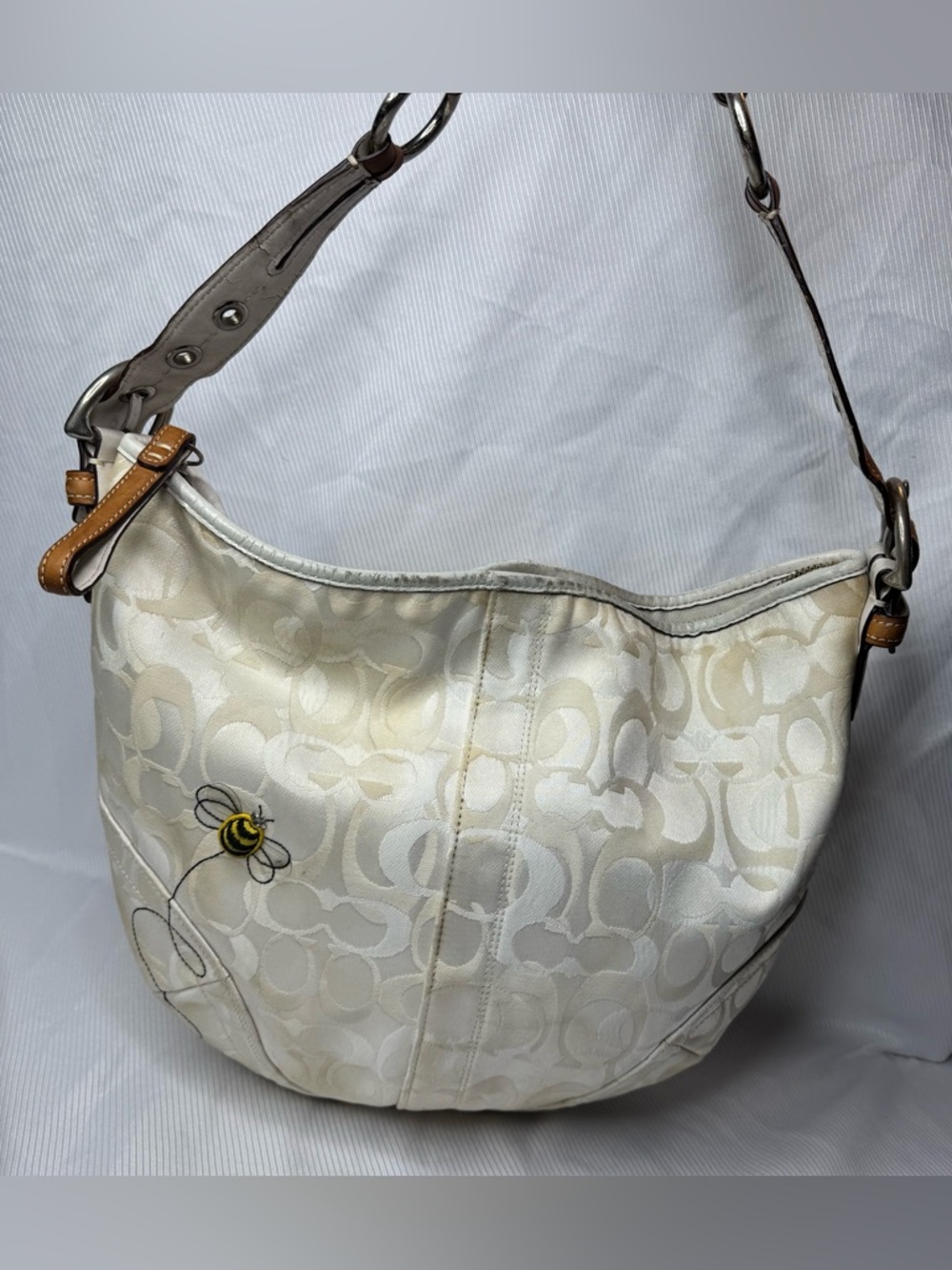 Coach bumble bee soho signature large white/cream bag RARE